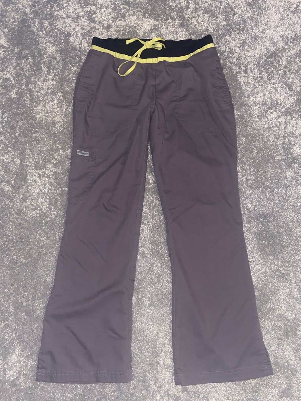 Grey's Anatomy XSP relaxed scrub pant, gray with yellow &black elastic waistband